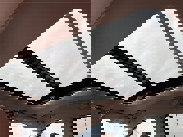 Used 2022 Nissan Pathfinder Platinum w/ Lighting Package (N93) image 13