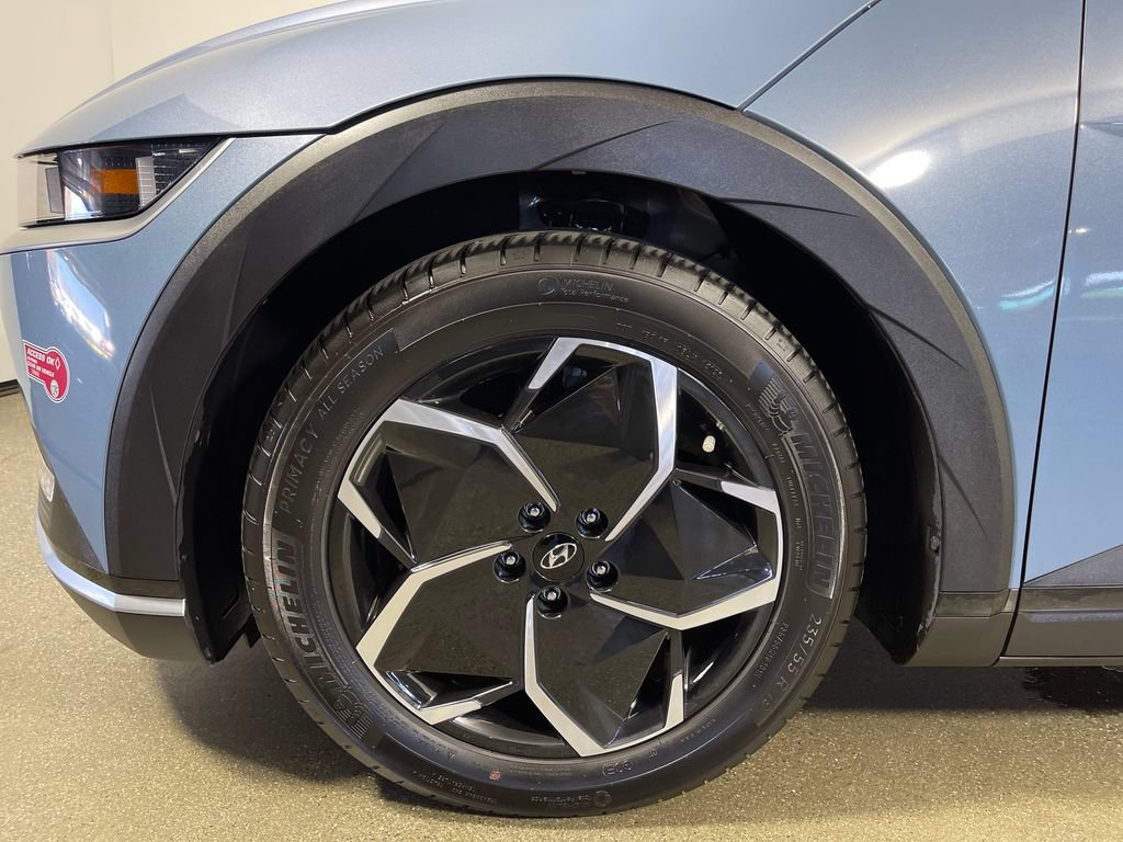 Certified 2024 Hyundai Ioniq 5 SEL RWD image 11