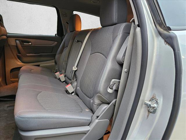 Used 2017 Chevrolet Traverse LS FWD image 14