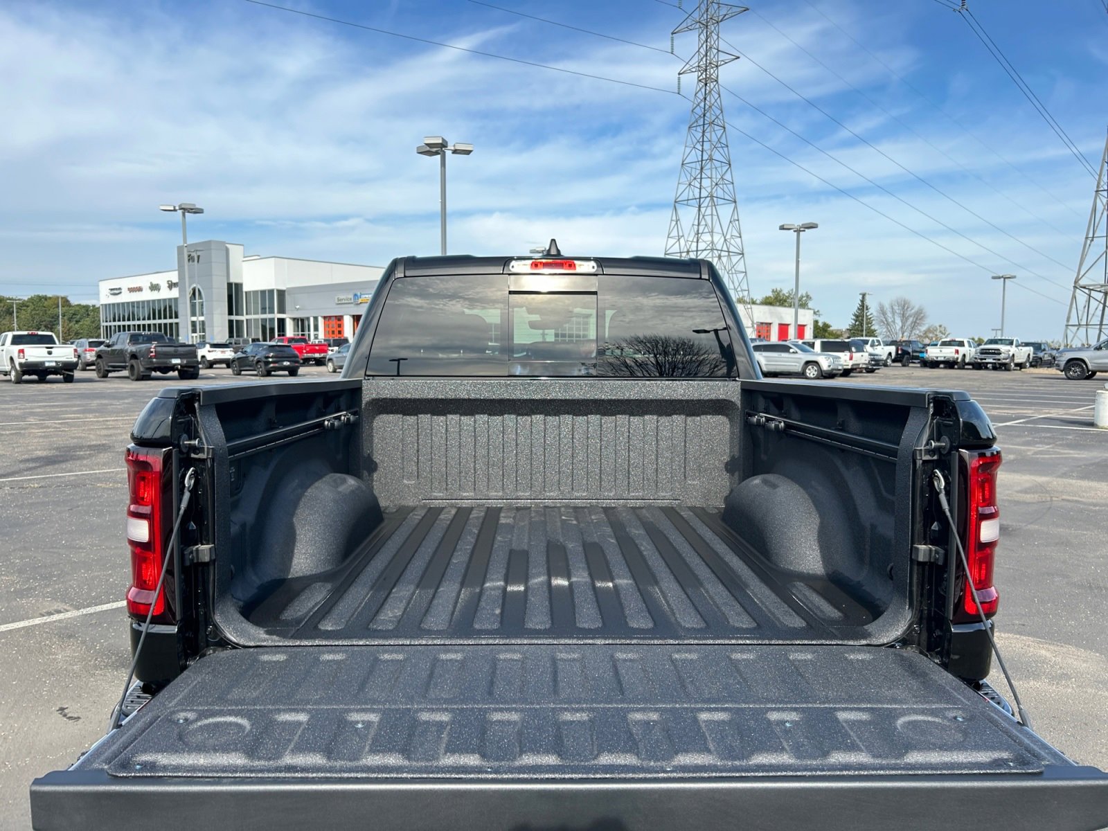 New 2026 RAM 1500 4x4 Crew Cab image 24
