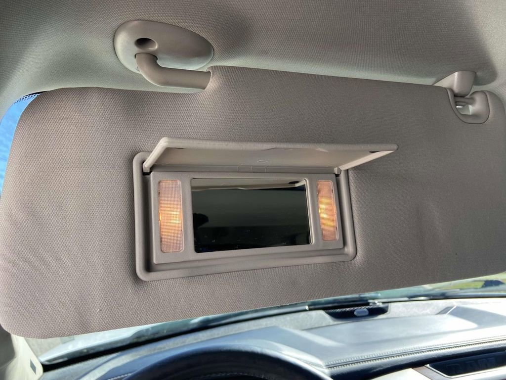 Used 2018 RAM 1500 Laramie image 32