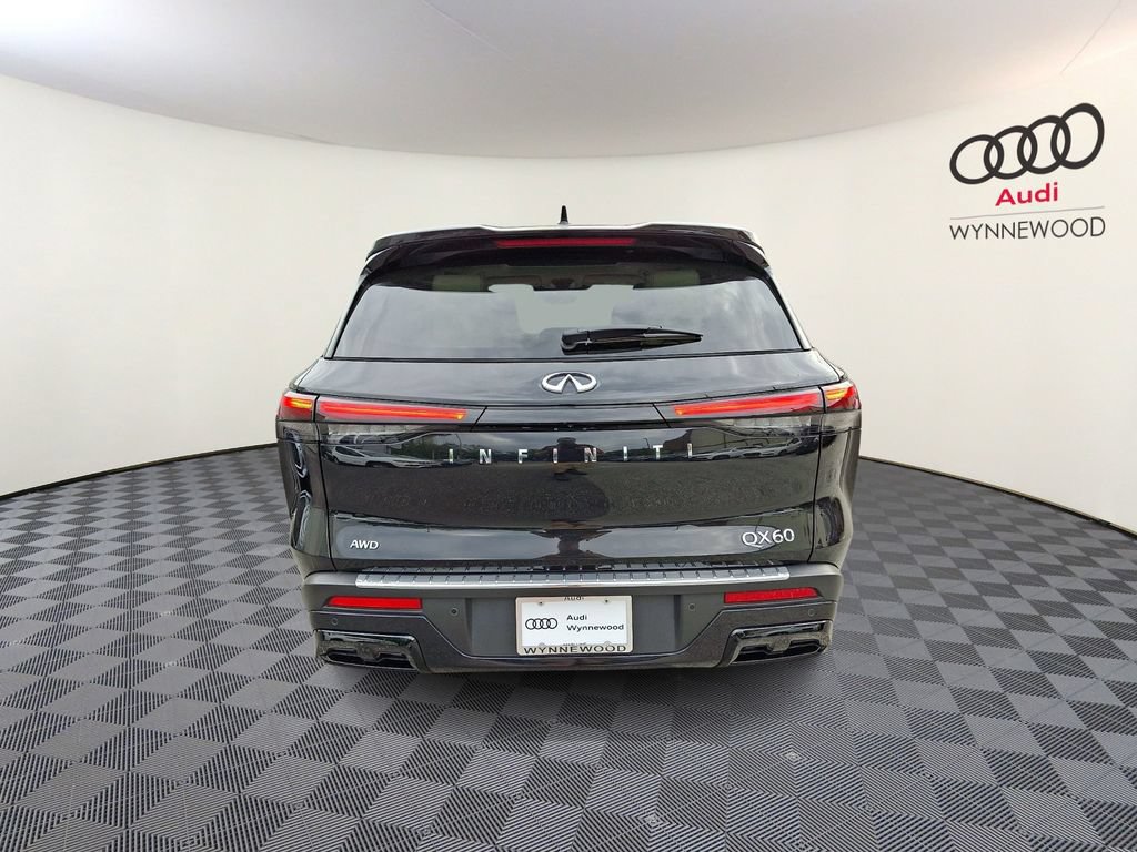 Used 2023 INFINITI QX60 Luxe w/ Performance Audio Package AWD/4WD image 5