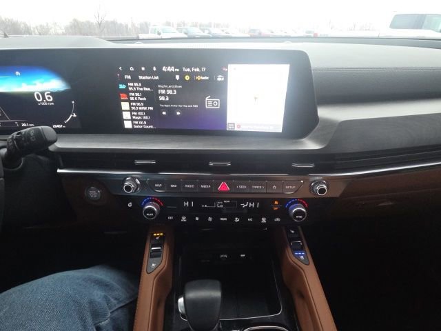 Used 2025 Kia Telluride SX Prestige X-Line image 34