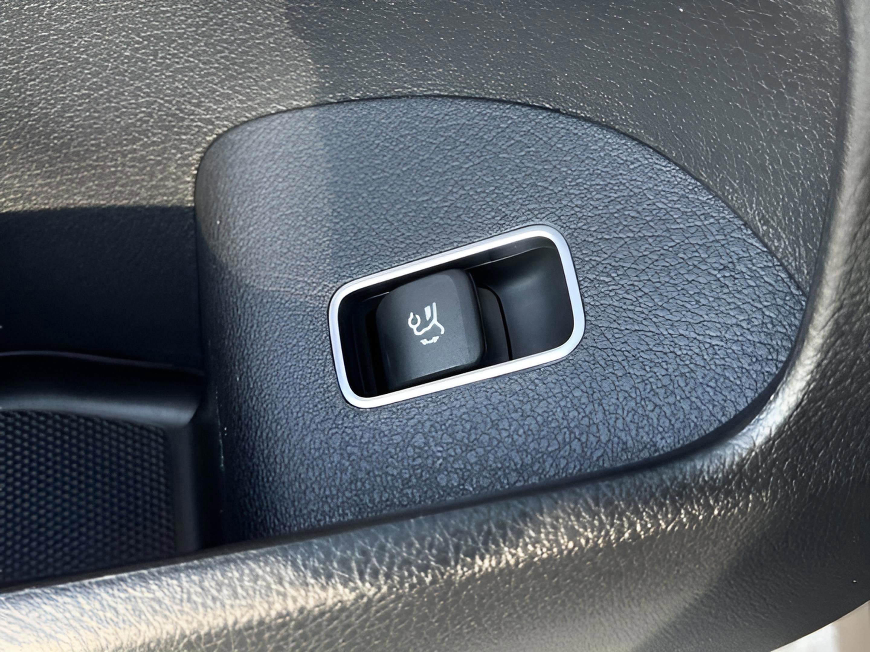 Certified 2025 Mercedes-Benz GLE 350 4MATIC image 22