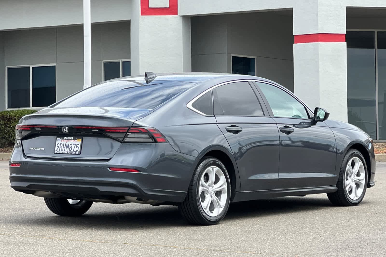 Used 2024 Honda Accord LX video 2