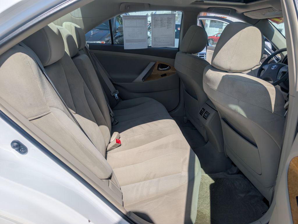 Used 2007 Toyota Camry XLE FWD image 12