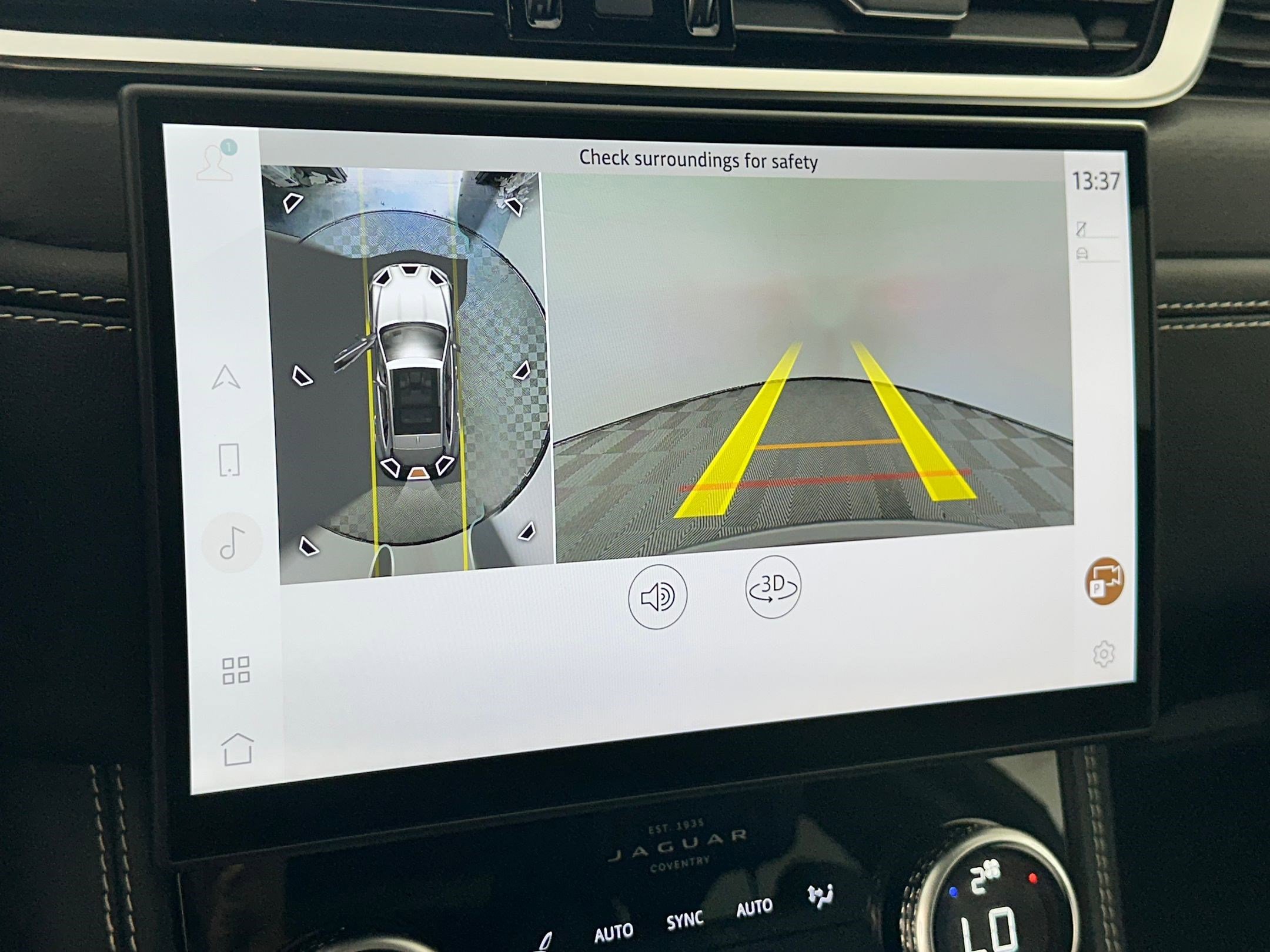 New 2026 Jaguar F-PACE R-Dynamic S image 24