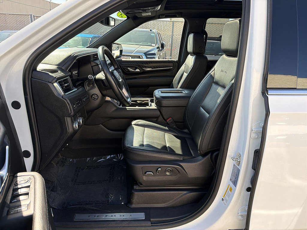 Used 2024 GMC Yukon Denali RWD image 19