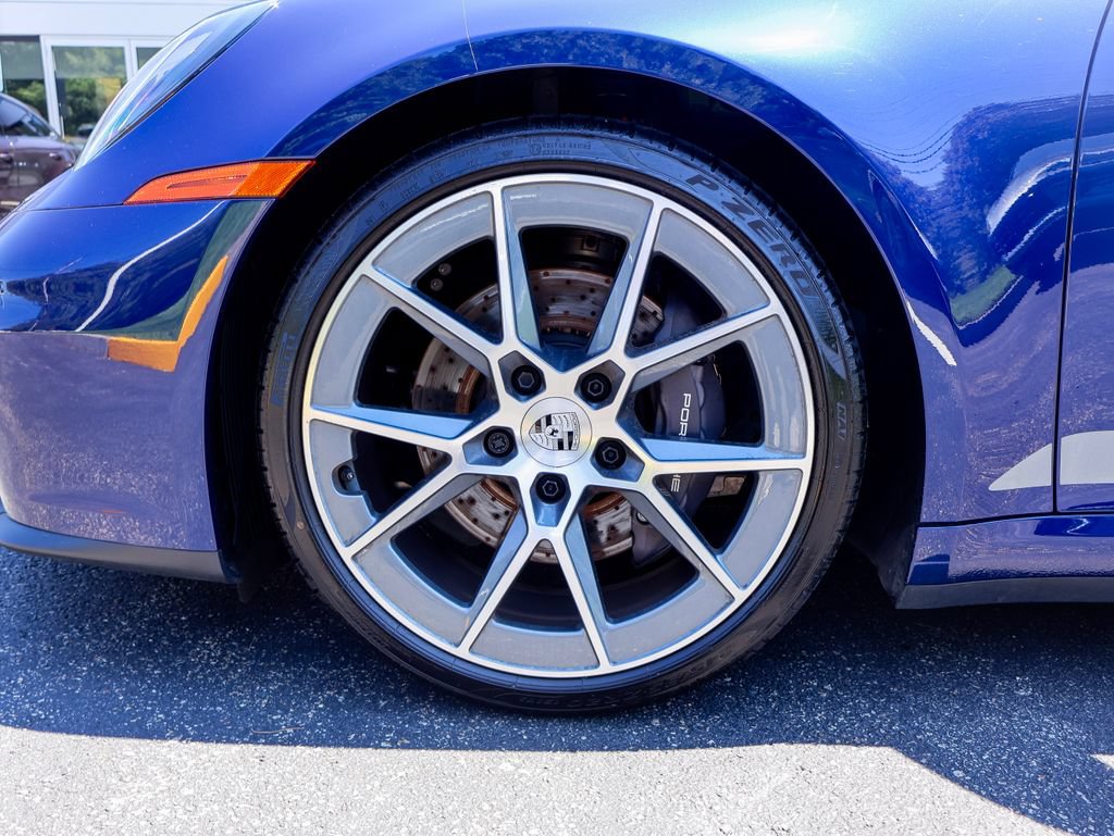 Certified 2025 Porsche 911 Carrera T RWD image 29