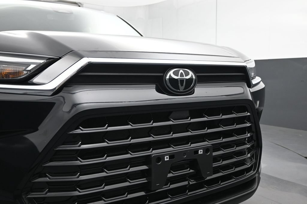 Used 2024 Toyota Grand Highlander AWD image 6