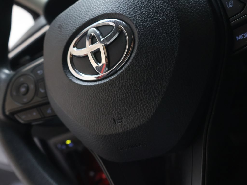 Used 2021 Toyota Corolla LE FWD image 21