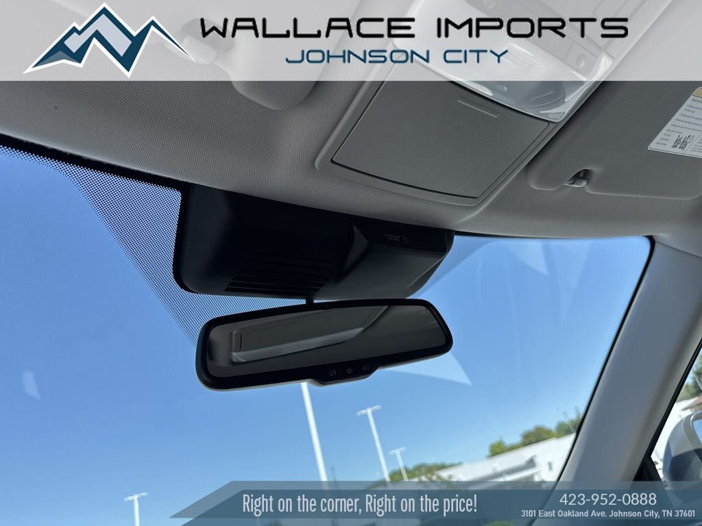 Used 2024 Mitsubishi Outlander SEL AWD/4WD image 16