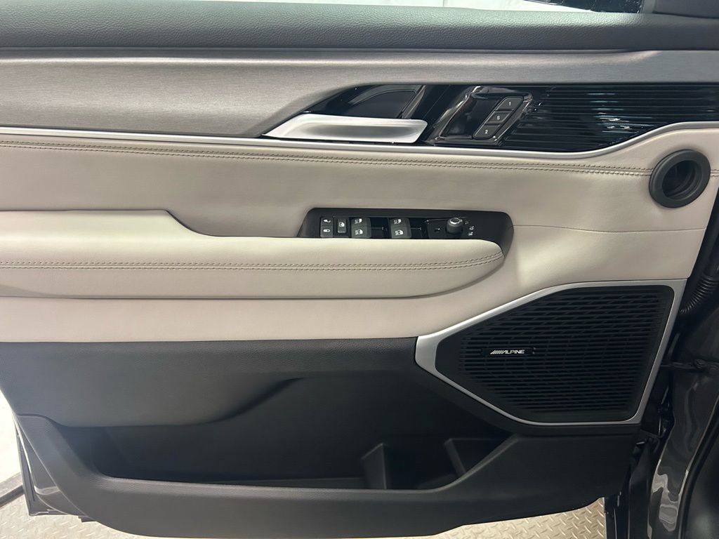 New 2026 Jeep Grand Wagoneer L 4WD image 4