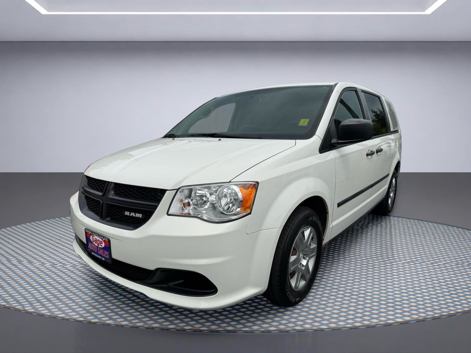 Used 2013 RAM C/V Tradesman FWD image 2