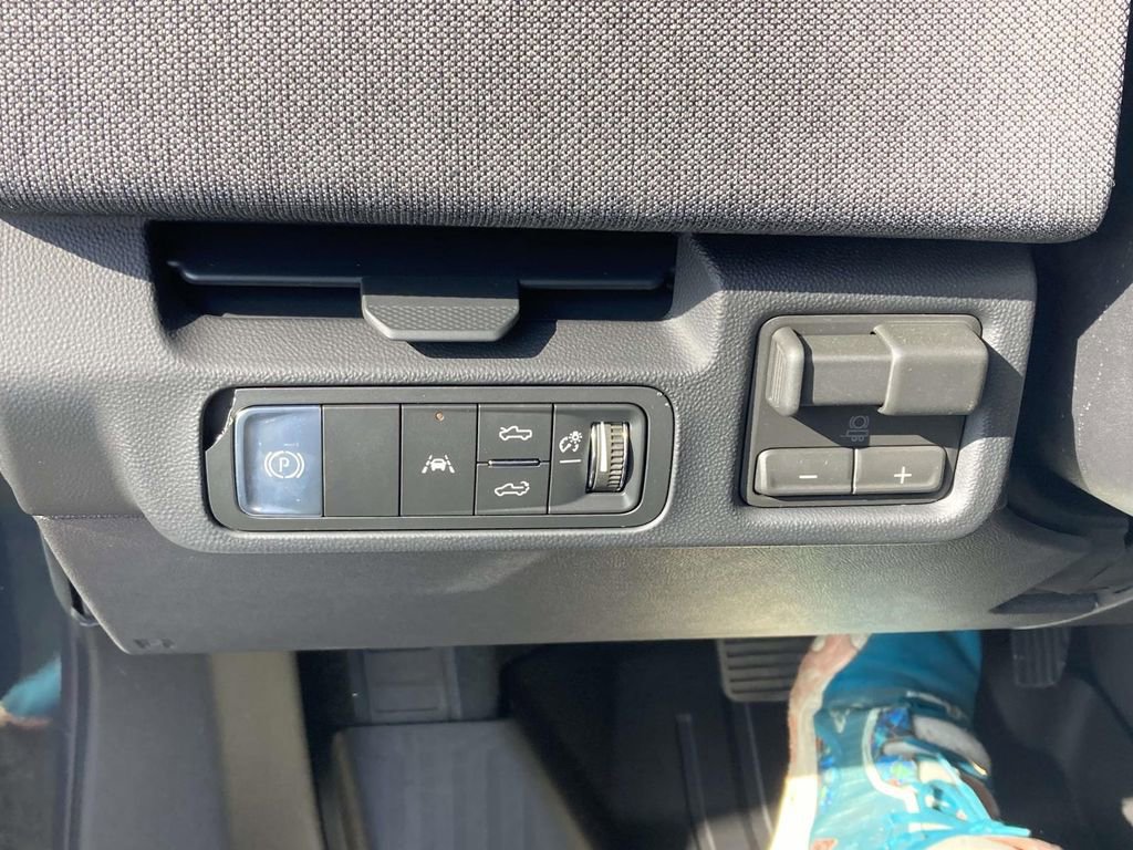 New 2026 GMC Sierra EV Elevation image 25