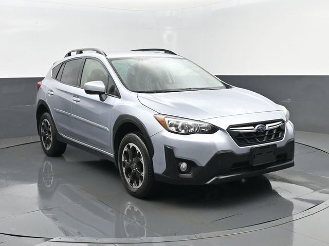 Used 2023 Subaru Crosstrek 2.0i Premium image 3