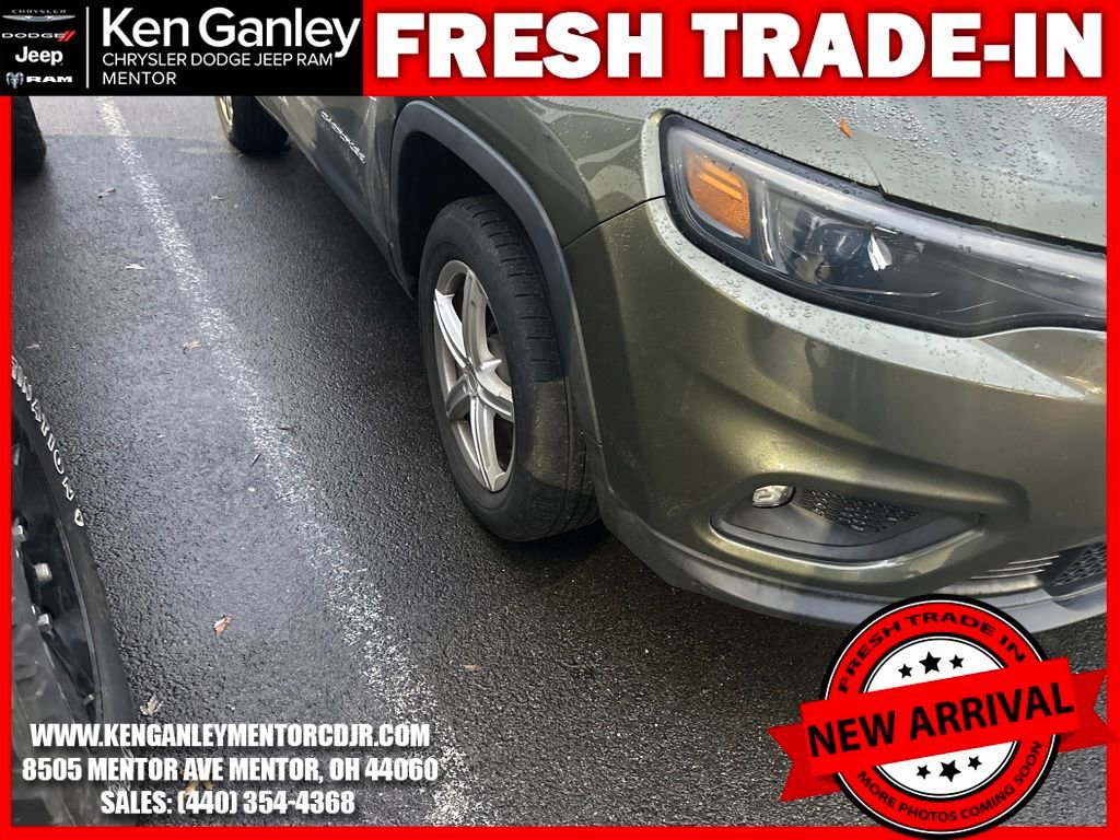 Used 2019 Jeep Cherokee Latitude Plus w/ Cold Weather Group image 11