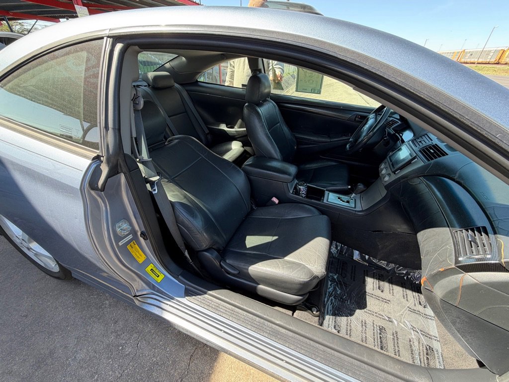 Used 2004 Toyota Solara SE image 28