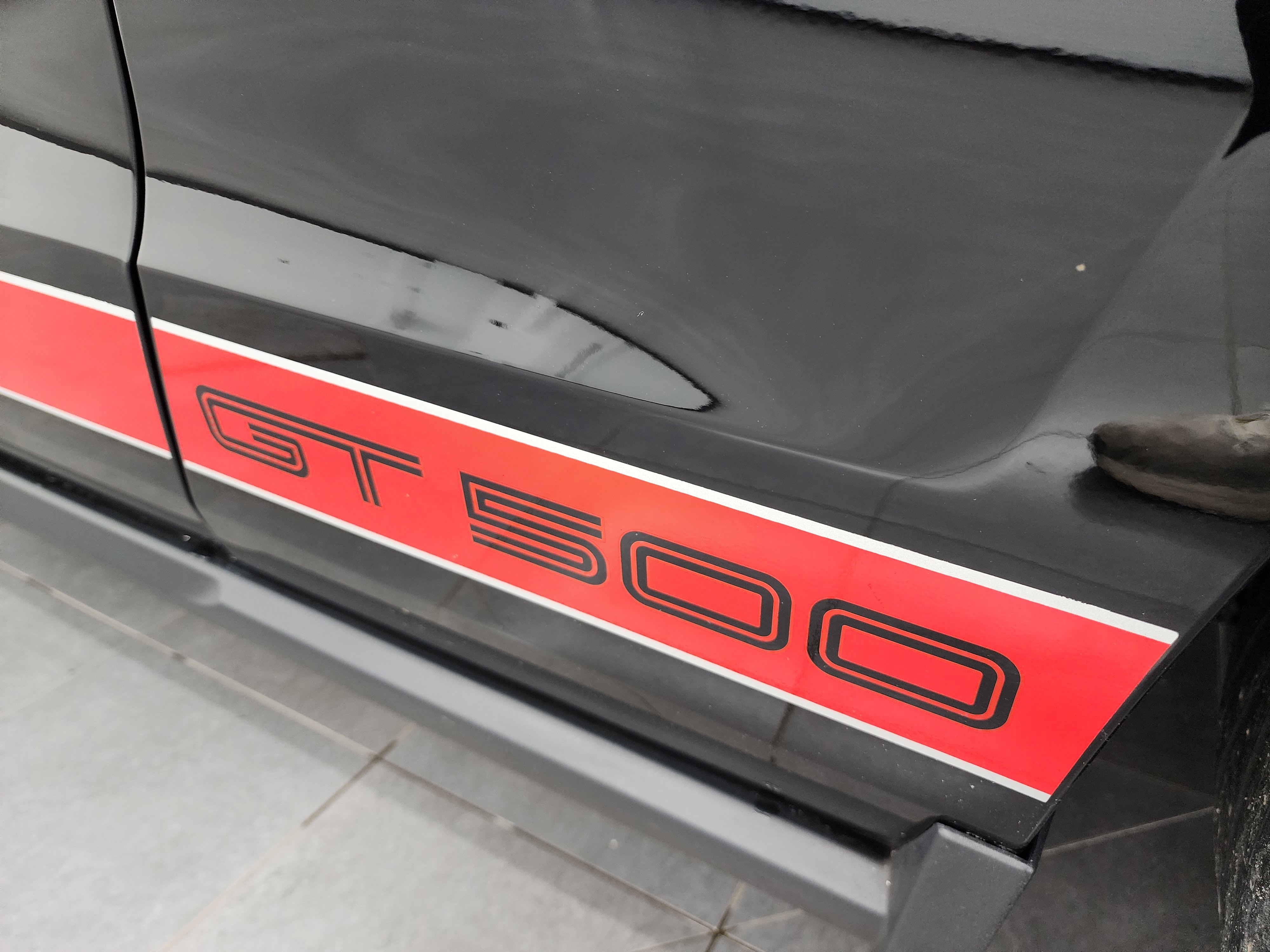 Used 2012 Ford Mustang Shelby GT500 w/ SVT Performance Pkg image 27