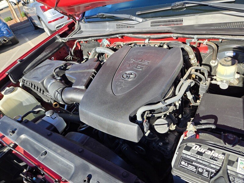 Used 2017 Toyota Tacoma SR5 RWD image 17