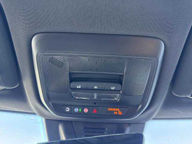 New 2026 Chevrolet Equinox EV LT image 17