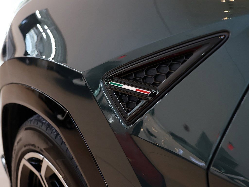 Used 2023 Lamborghini Urus S image 35