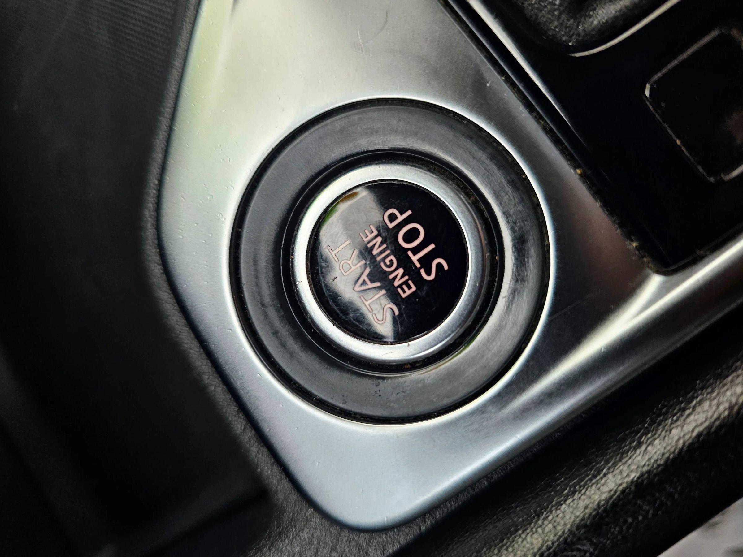 Used 2020 Nissan Sentra SR w/ Lighting Package image 23