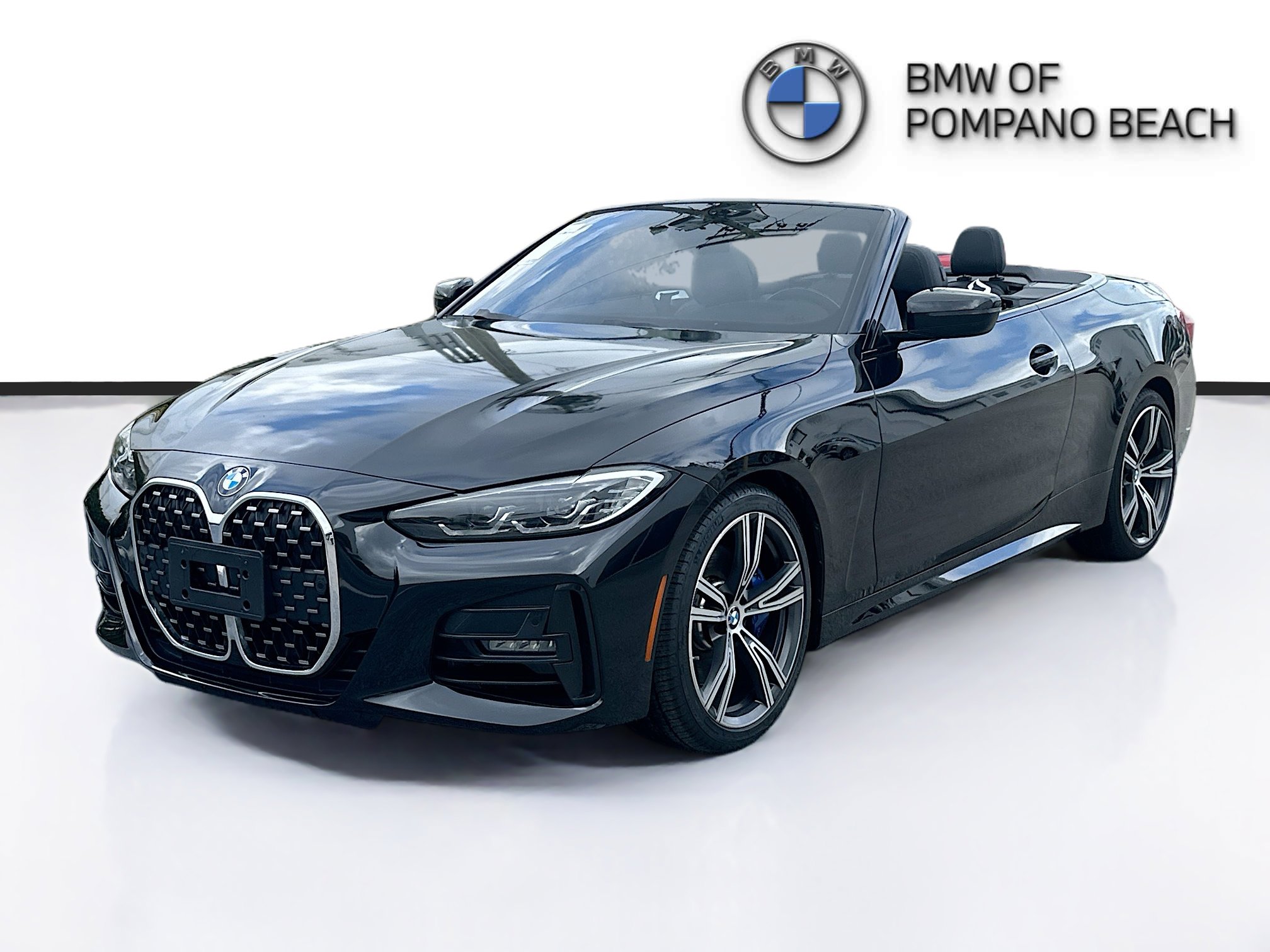 Used 2023 BMW 430i Convertible w/ M Sport Package RWD image 3
