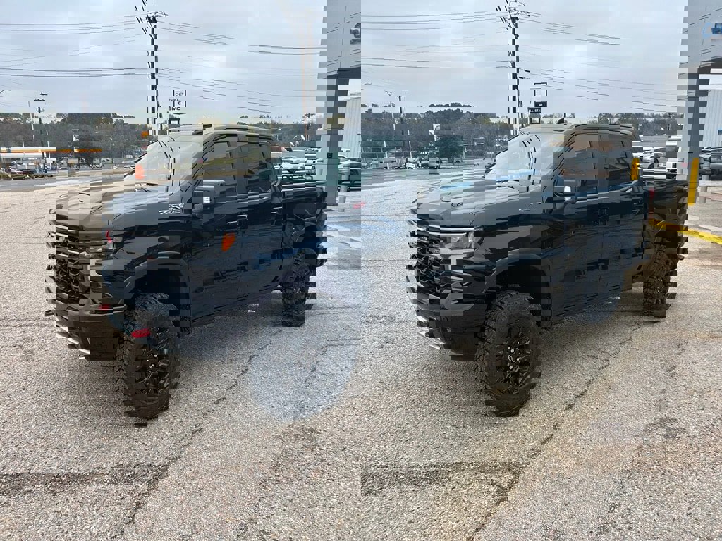 New 2026 Chevrolet Silverado 1500 ZR2 image 9