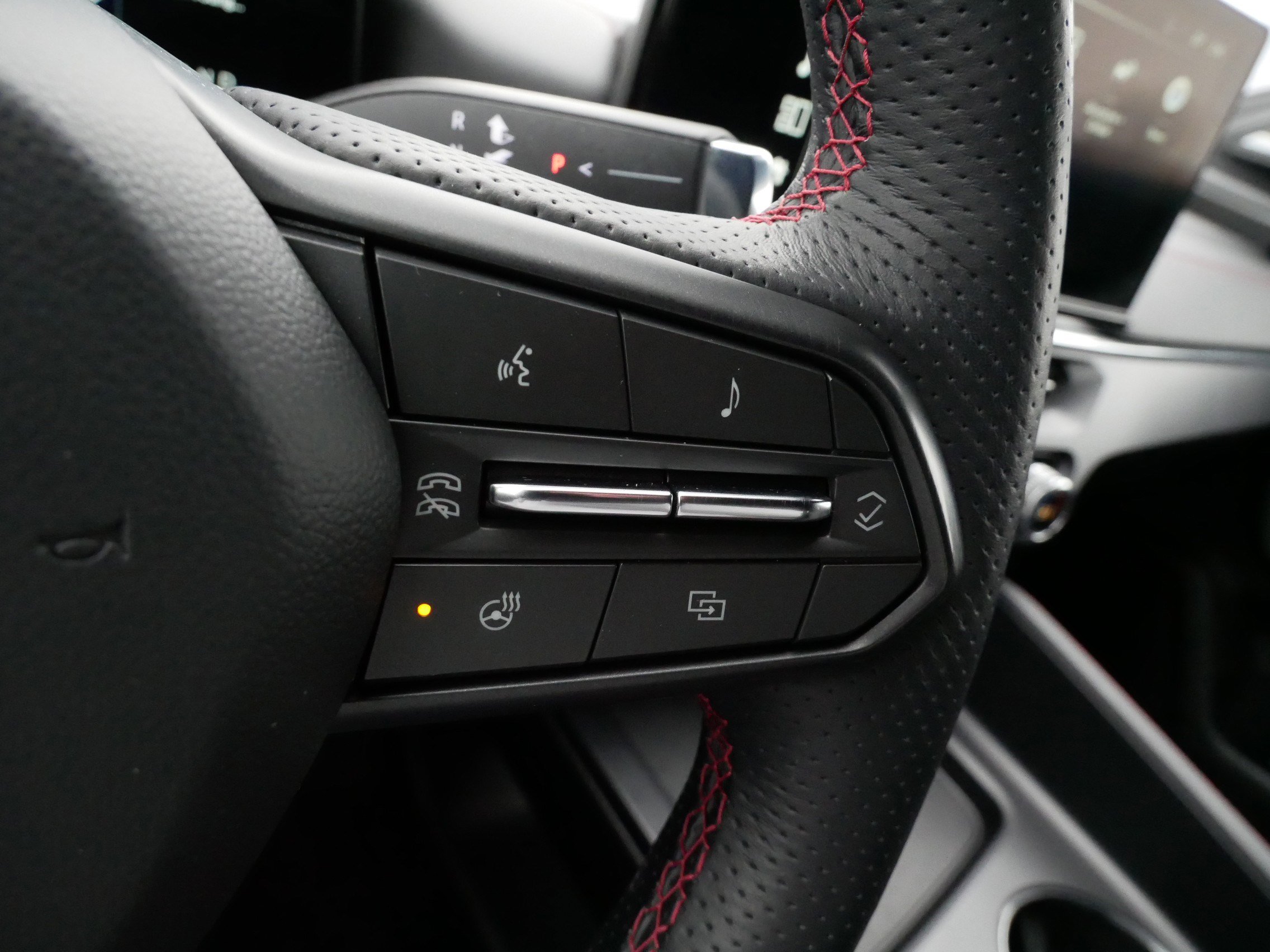 Used 2024 Acura ZDX A-Spec image 25