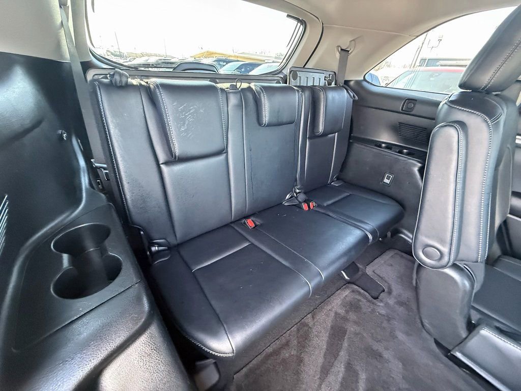 Used 2017 Toyota Highlander SE image 21