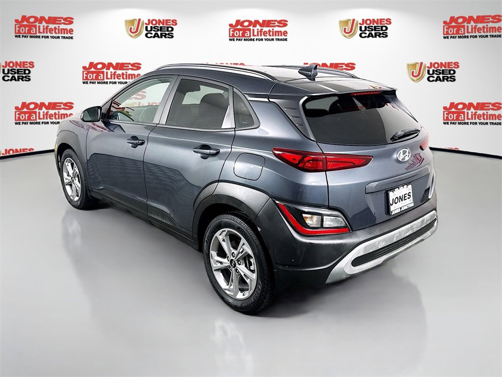 Certified 2022 Hyundai Kona SEL w/ Convenience Package image 2