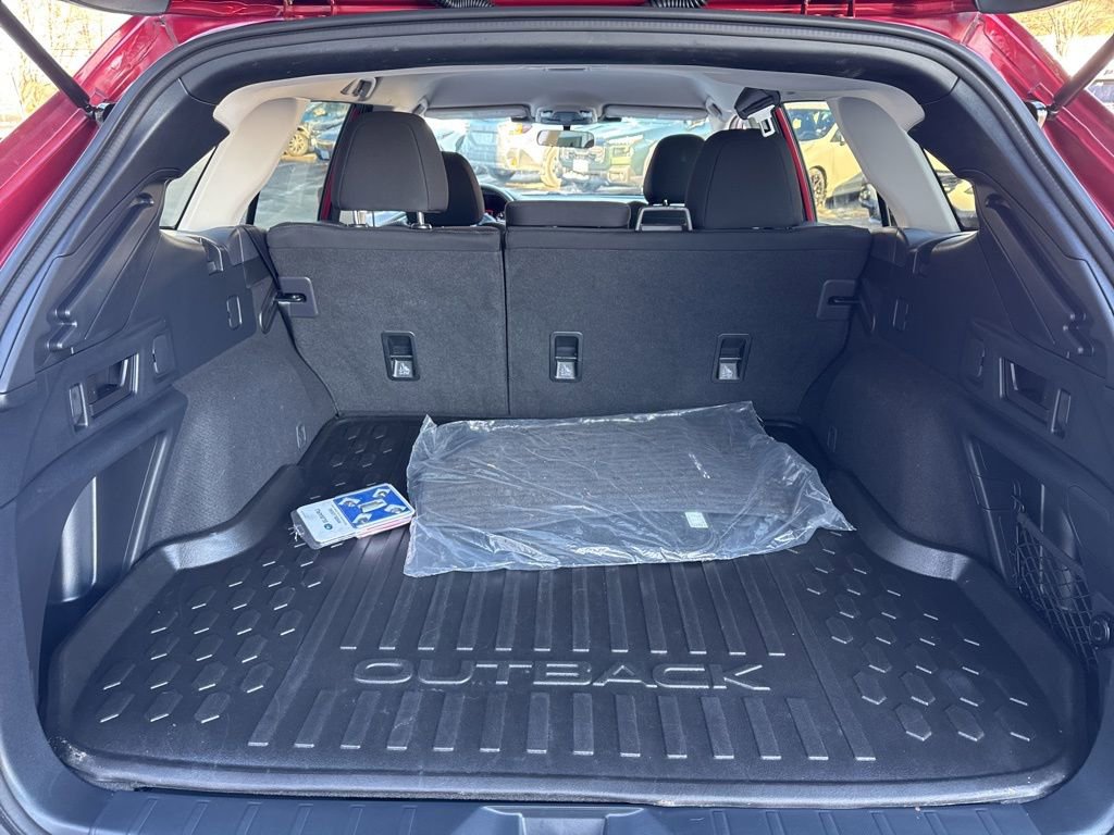 Used 2024 Subaru Outback Premium image 15