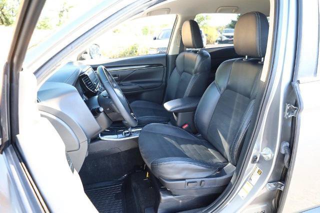 Used 2019 Mitsubishi Outlander SE AWD/4WD image 10