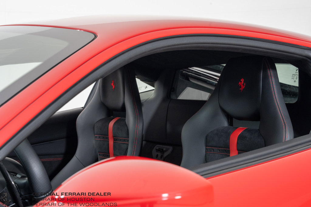 Certified 2017 Ferrari 488 GTB RWD image 34