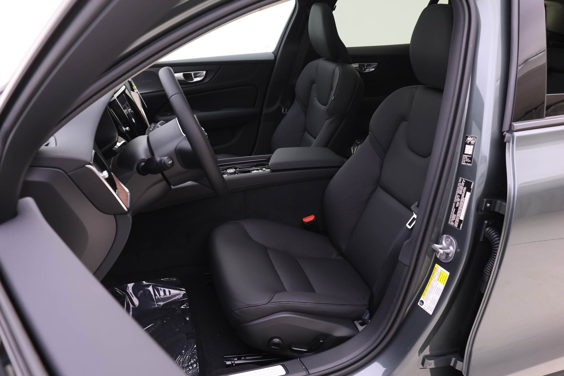 New 2026 Volvo V60 B5 Cross Country Plus w/ Protection Package Premier image 7