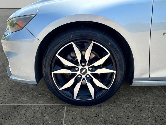 Used 2017 Chevrolet Malibu LT w/ Driver Confidence Package FWD image 14