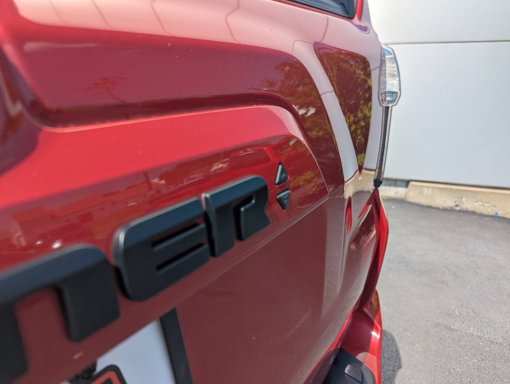 Used 2023 Toyota 4Runner SR5 AWD/4WD image 37