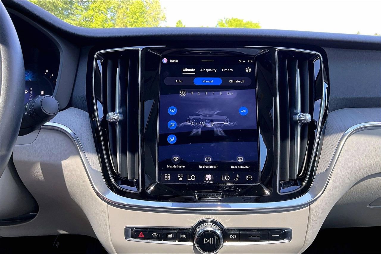 Used 2024 Volvo S60 B5 Plus w/ Climate Package image 19