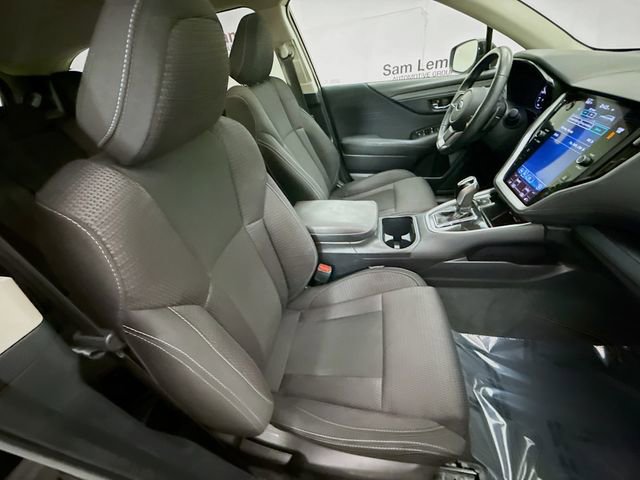 Used 2022 Subaru Outback Premium image 28