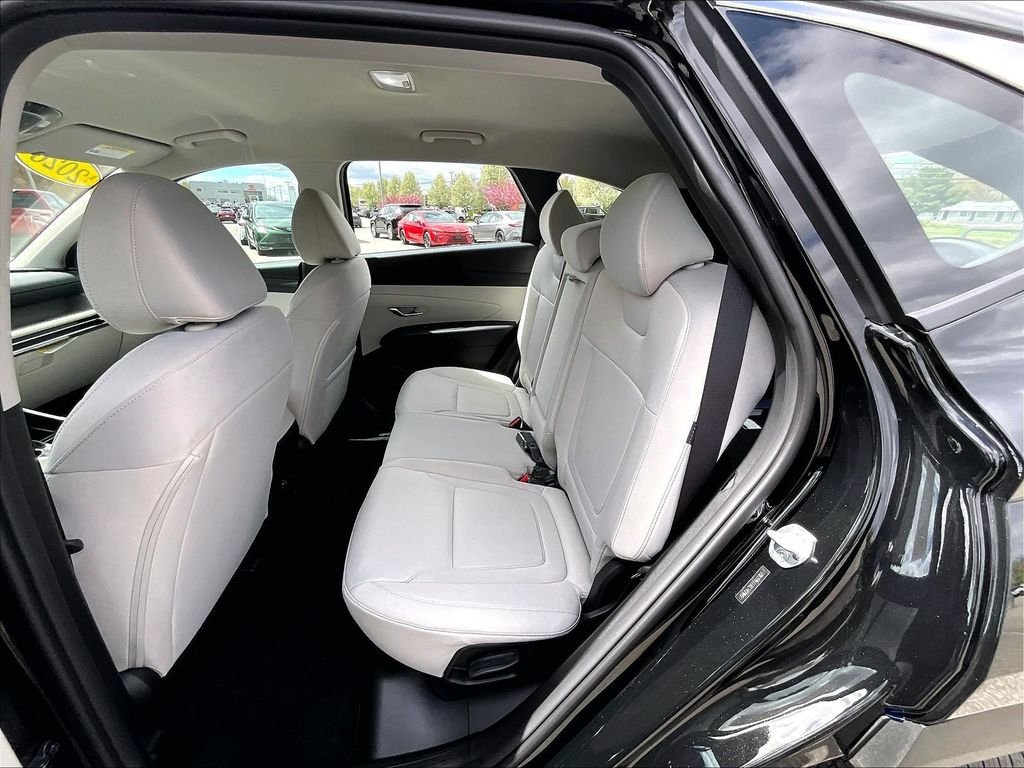 Used 2026 Hyundai Tucson SE AWD/4WD image 15