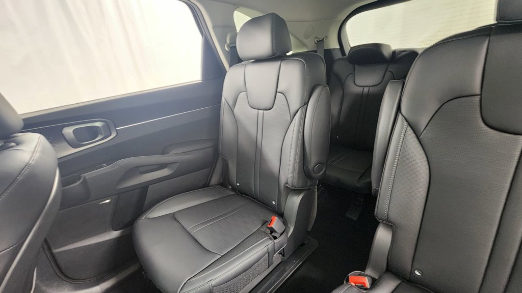 New 2026 Kia Sorento EX AWD/4WD image 14