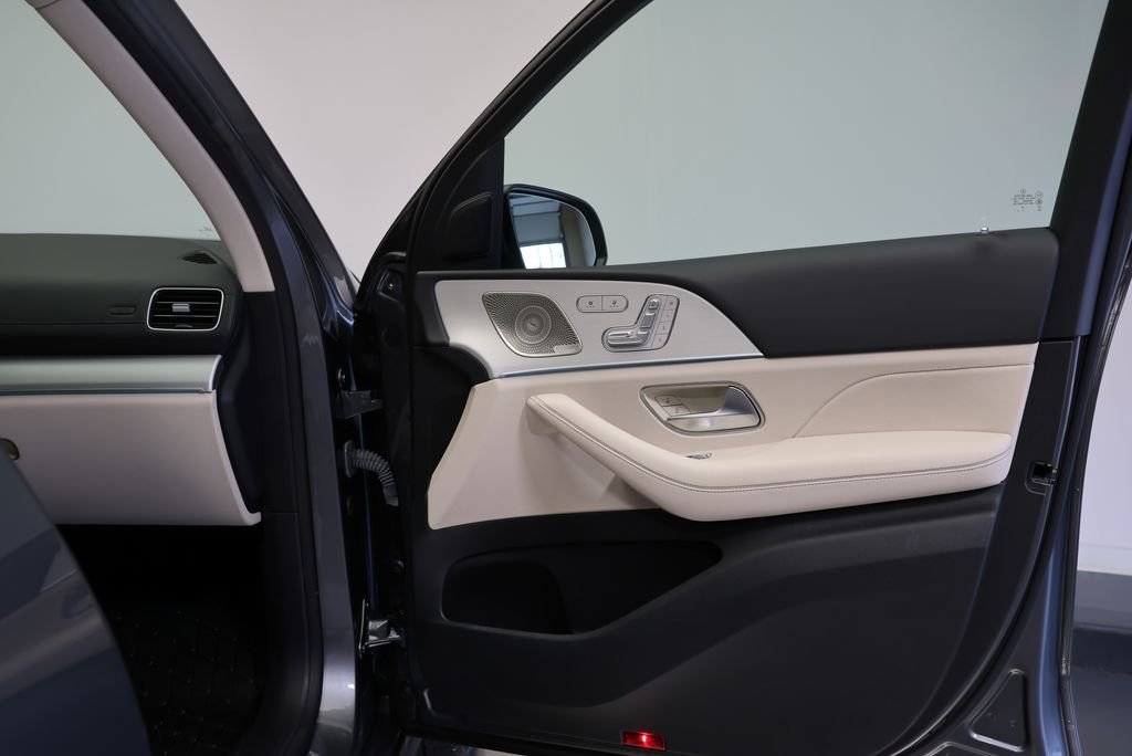 Certified 2023 Mercedes-Benz GLS 450 4MATIC image 47