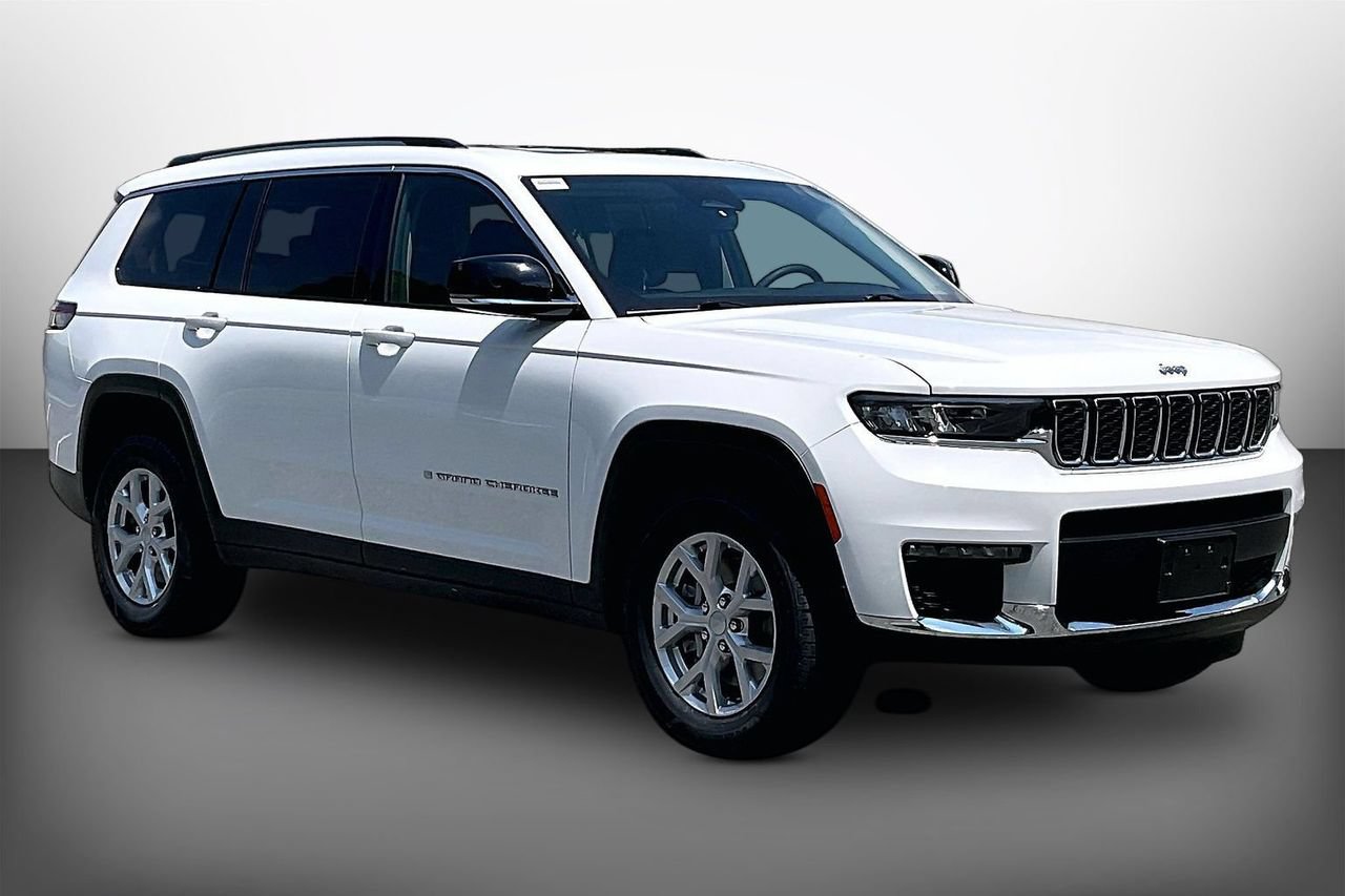 Used 2023 Jeep Grand Cherokee L Limited AWD/4WD image 2