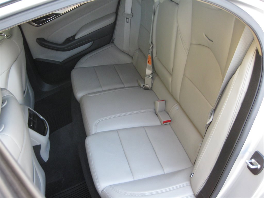 Used 2018 Cadillac CTS Luxury RWD image 25