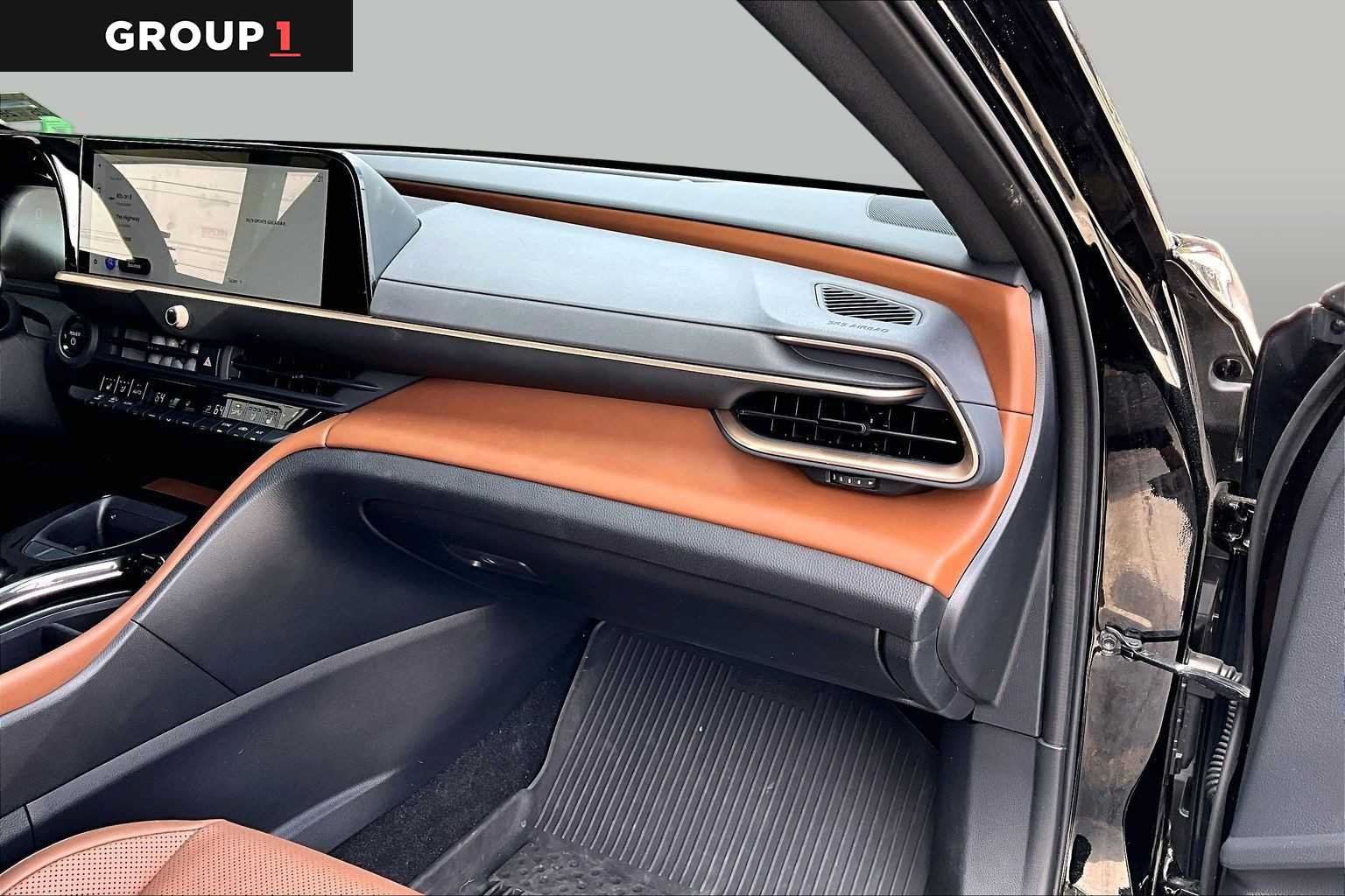 Certified 2025 Toyota Crown Signia AWD/4WD image 19