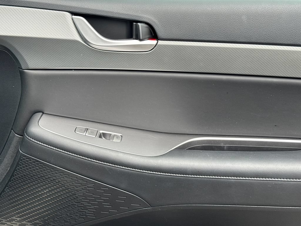 Used 2025 Hyundai Palisade SEL FWD image 14