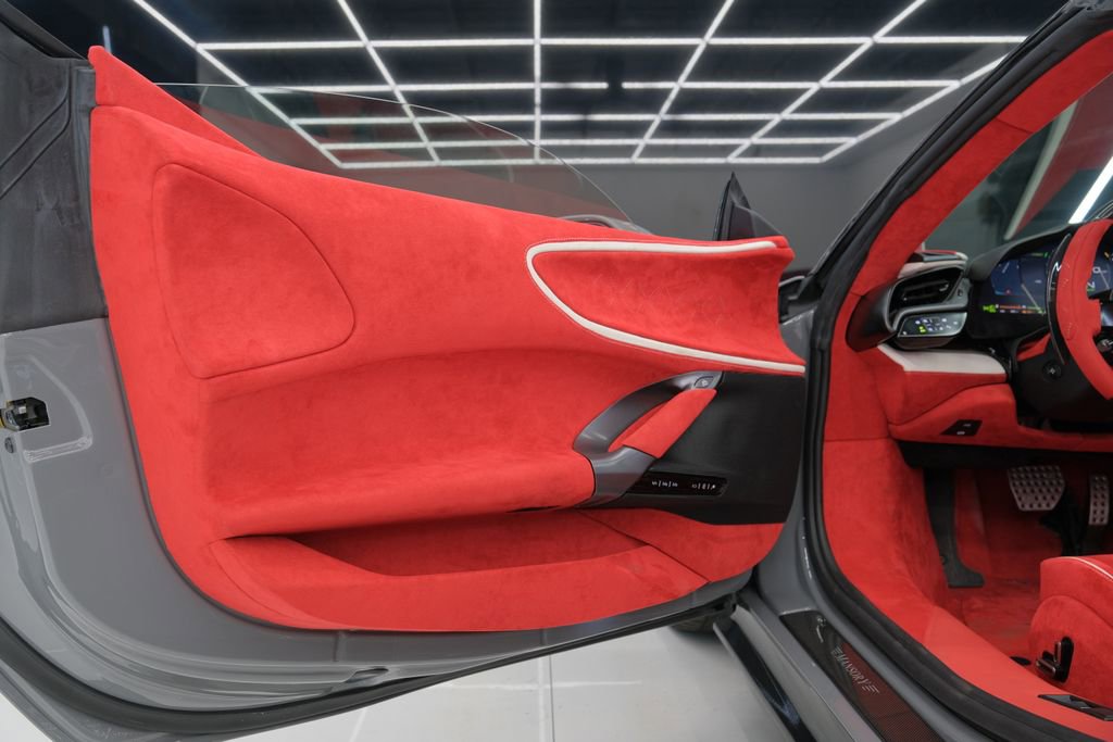 Used 2022 Ferrari SF90 Spider AWD/4WD image 42