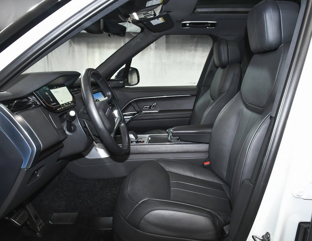 Used 2025 Land Rover Range Rover SE AWD/4WD image 57
