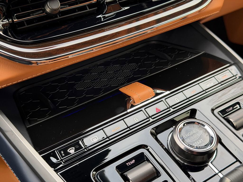 New 2026 Aston Martin DBX 707 image 35